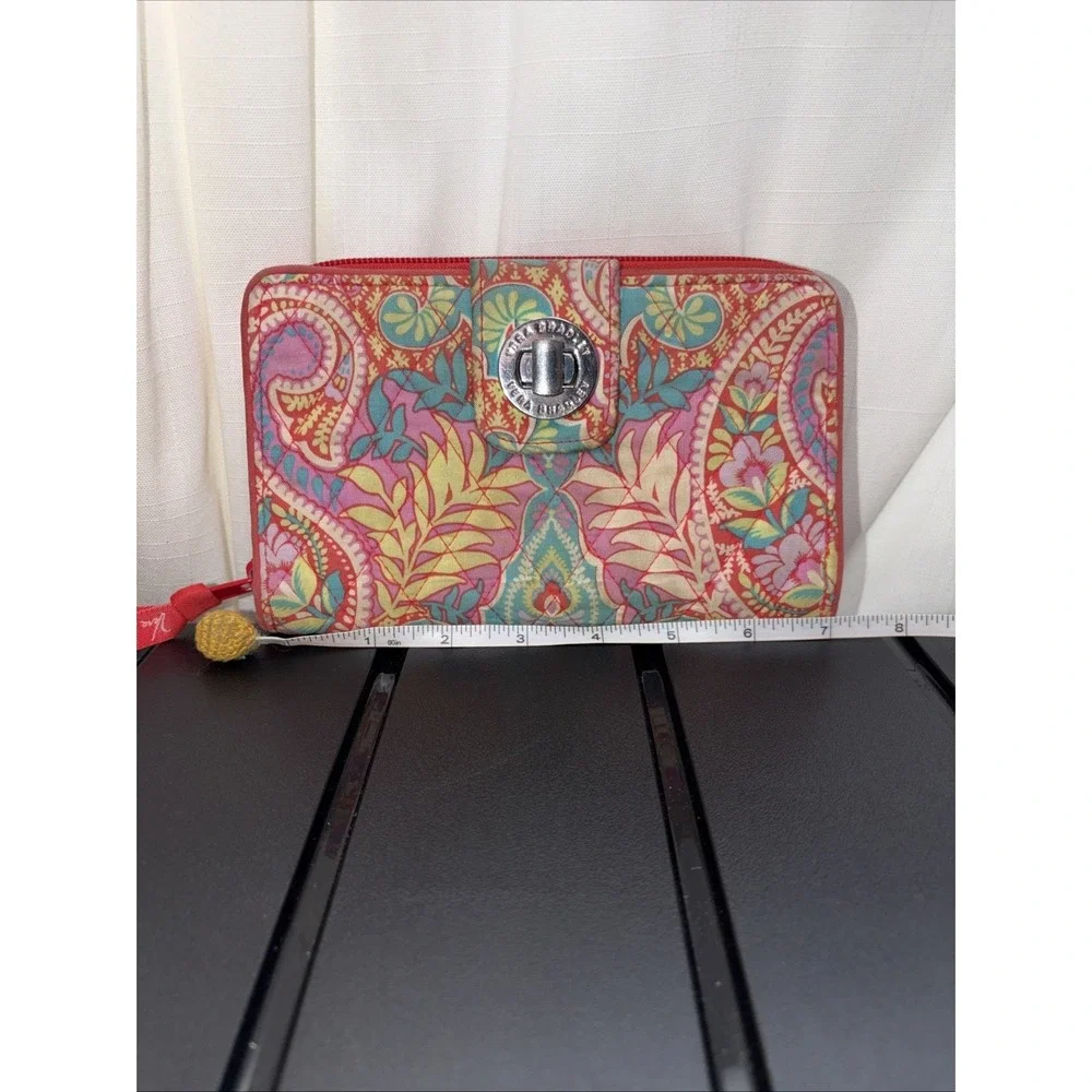 Vera Bradley 
